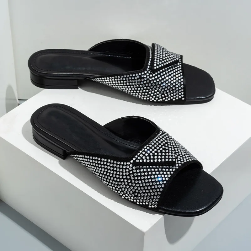 Rhinestone Slippers Women 2023 Summer New Fashion Low-heeled Women's Slippers for Home Designer Luxury Brand Woman Shoes