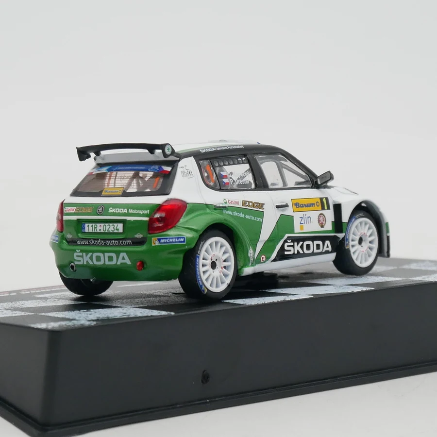 Ixo 1:43 Scale Diecast Alloy Skoda Fabia S2000 WRC 2013 Toys Cars Model Classics Nostalgia Adult Gifts Souvenir Static Display