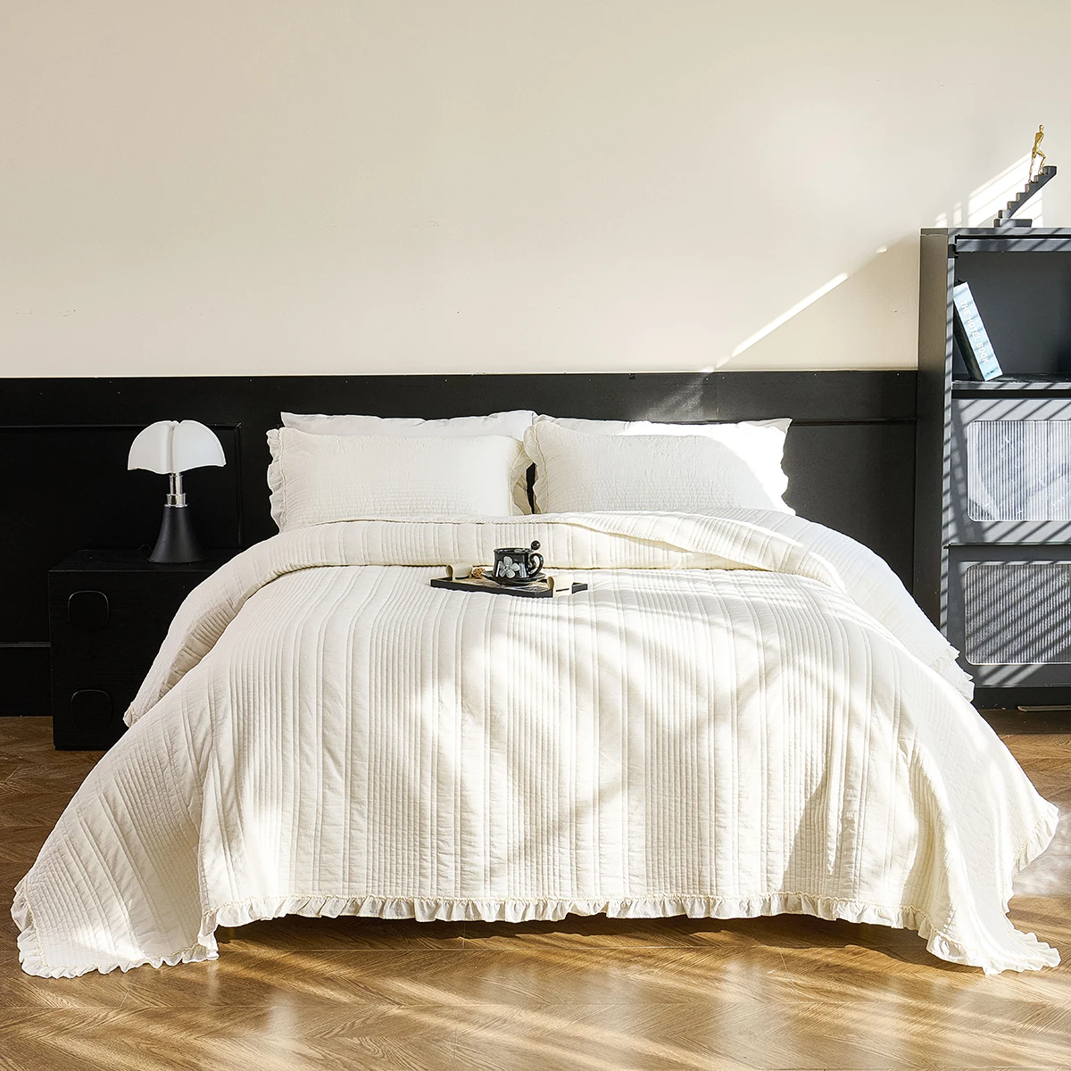 summer quiltLuxury Embroidered Bedding Set of Three Summer Quilt Coverlet Bed Sheet High-End Stitching Craft Bedding Accessories