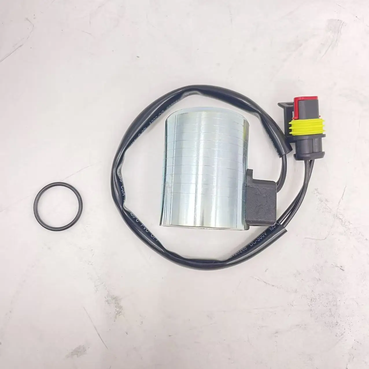 

Запчасти для экскаваторов XCMG: Электромагнитный клапан блокировки пилотного управления, катушка электромагнитного клапана XE60, 80, 135, 150, 200, 215, 230