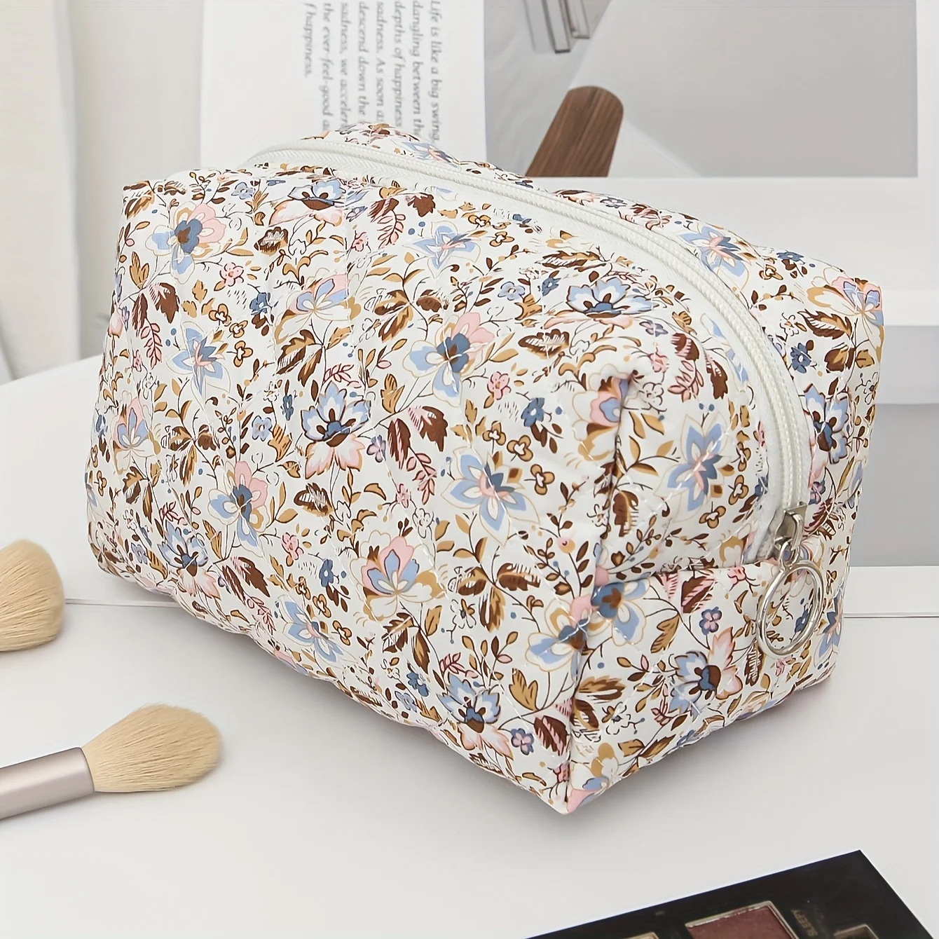 Borsa per il trucco trapuntata borsa per cosmetici floreale borsa per il trucco con Coquette gonfia estetica grande borsa da toilette da viaggio