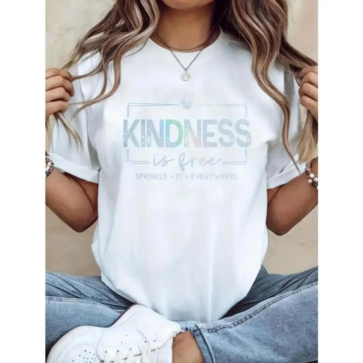 Fashionable women's retro print round-neck short-sleeve T-shirt with the message 