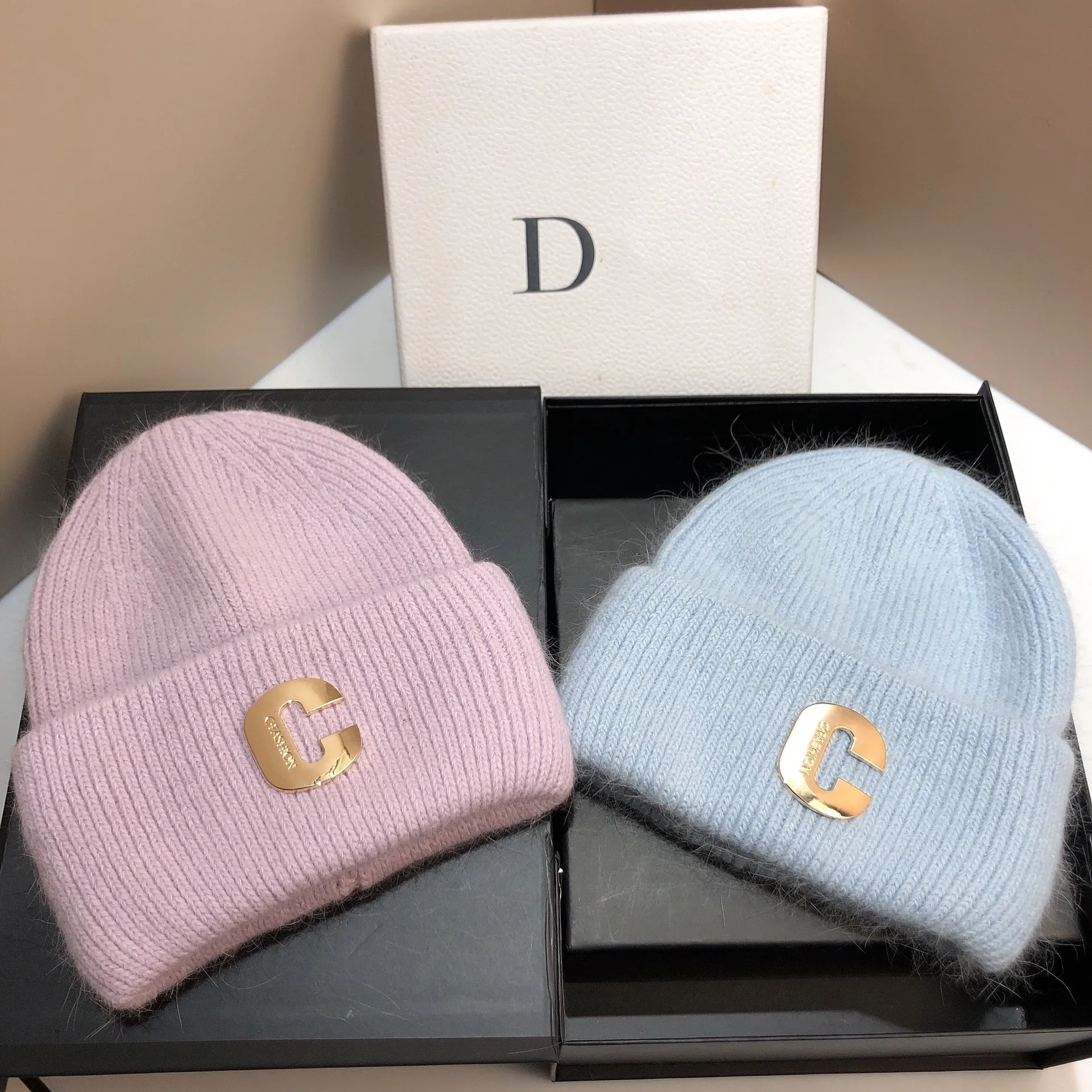 Designer Brand Rhinestones Logo Winter Hats for Women Real Rabbit Fur Warm Knitted Hat Lady Wool Skullies Beanies Cold Caps