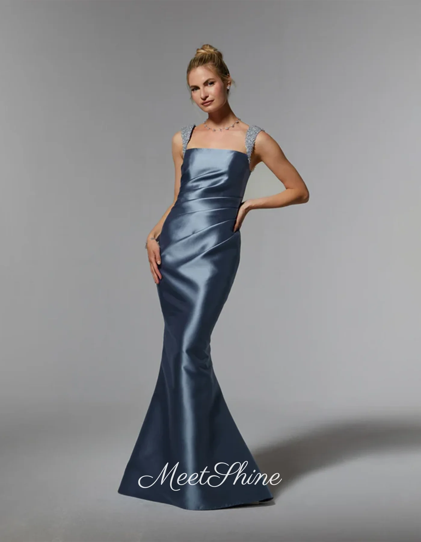 Vestido de noche de satén de sirena sin tirantes moderno, tirantes finos simples, plisado azul oscuro, vestido Formal de fiesta de boda personalizado