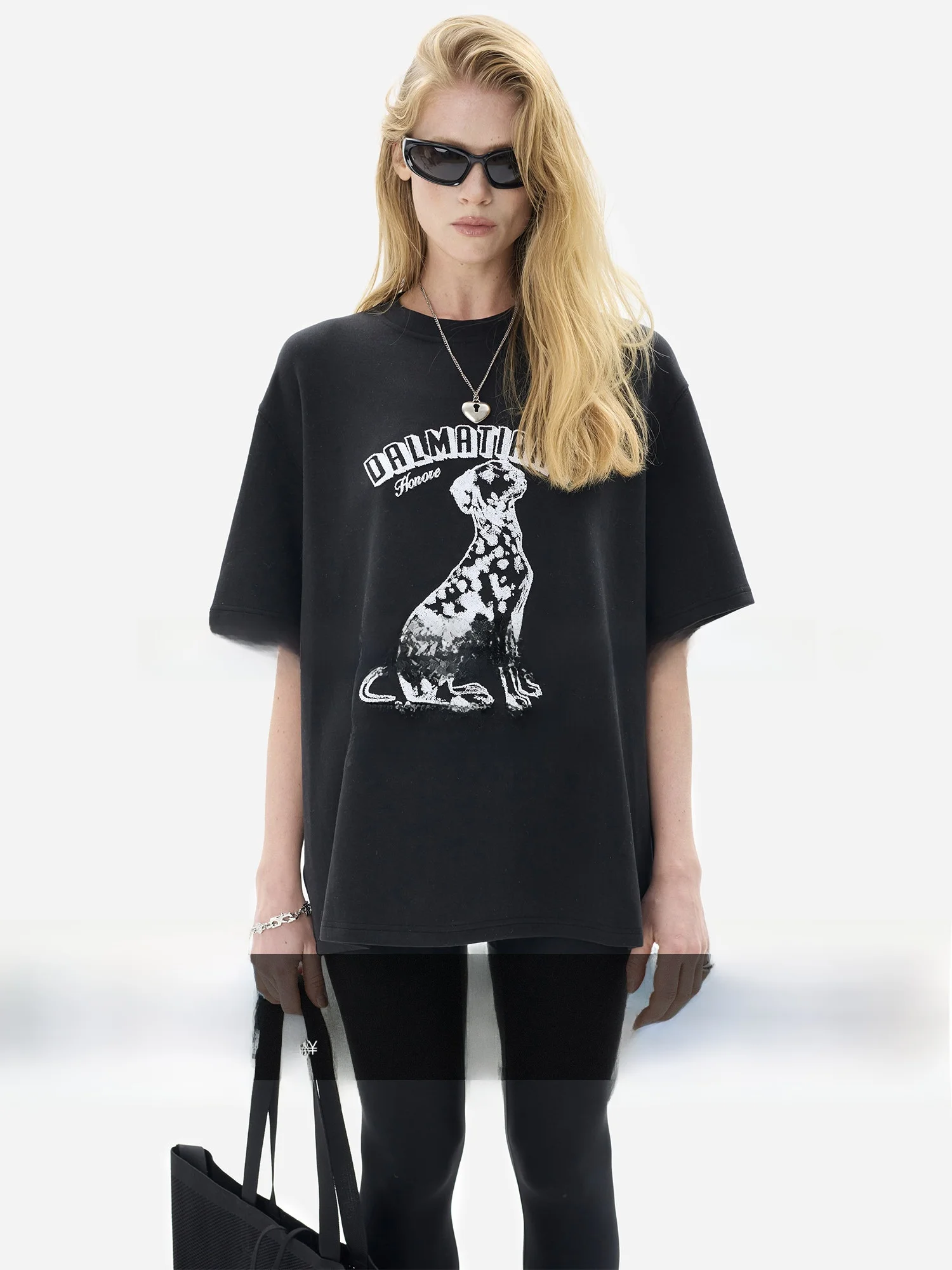 

Футболка e Gu Yue Original Design с вышивкой в виде собаки, из шелкового ацетата и шерсти, повседневная, свободного кроя, с круглым вырезом