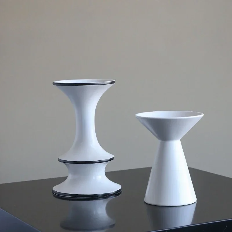 Creative ceramic vase light luxury high-end desktop design niche ornament living room flower arrangement decoration