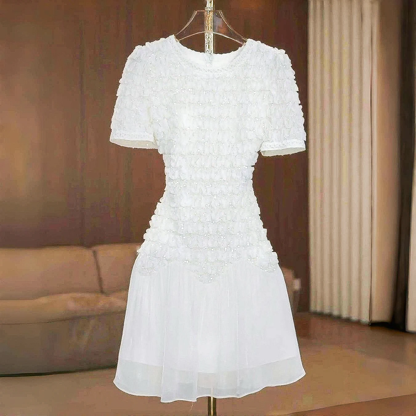 

2025 summer new celebrity white French light luxury short-sleeved dress women's simple foreign style skirt