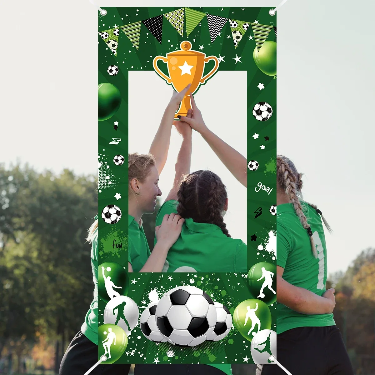1 Stück Fotobox-Rahmen-Hintergrund mit Fußball-Thema und Trophäenmuster aus Polyestergewebe als Foto-Requisite für Geburtstagsfeiern und Sportveranstaltungen – Detail 4