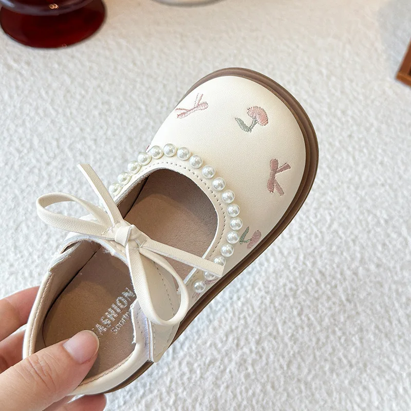 Girls Princess Leather Shoes Spring Toddler Pearl Bow Embroidered Flats Non-Slip Soft Sole Kids Girls Dress Shoes for Party