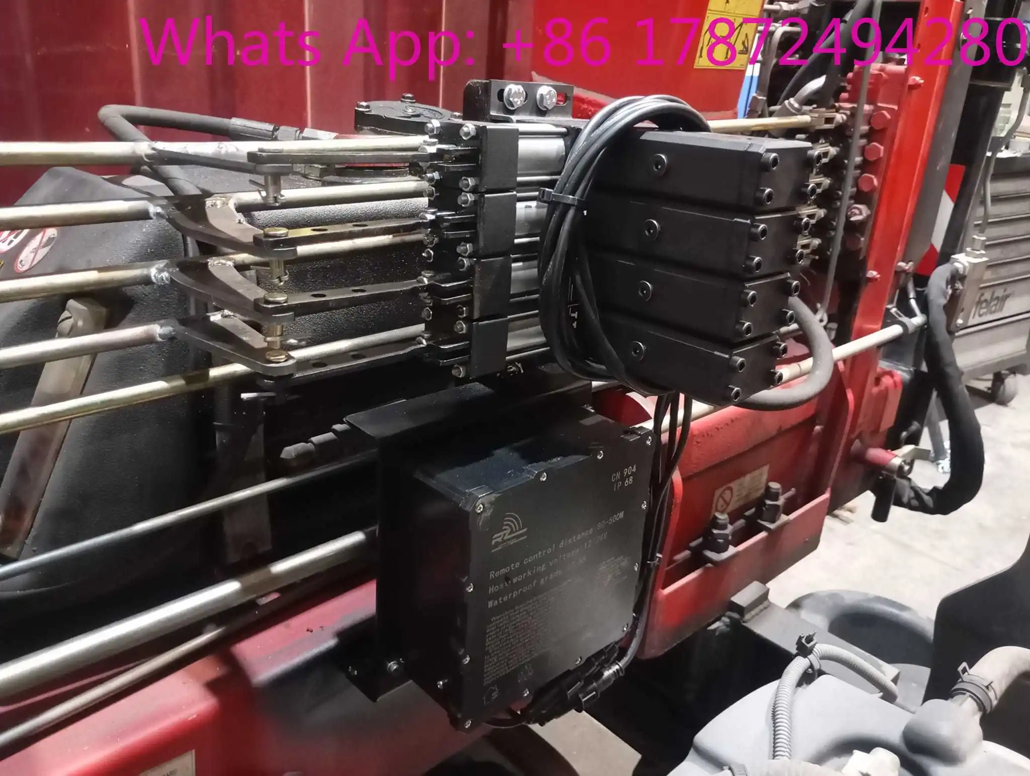 Intelligent Wireless Remote Control, a New Experience for Truck Crane Lifting/4 Functions/12V, 24V/waterproof/