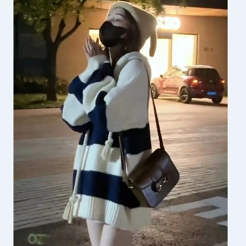 Sweater Women 2024 Fashion New Color Contrast Hooded Knit Hoodie Stripes Loose Spring Autumn Long Sweater Pullovers Women BD4109
