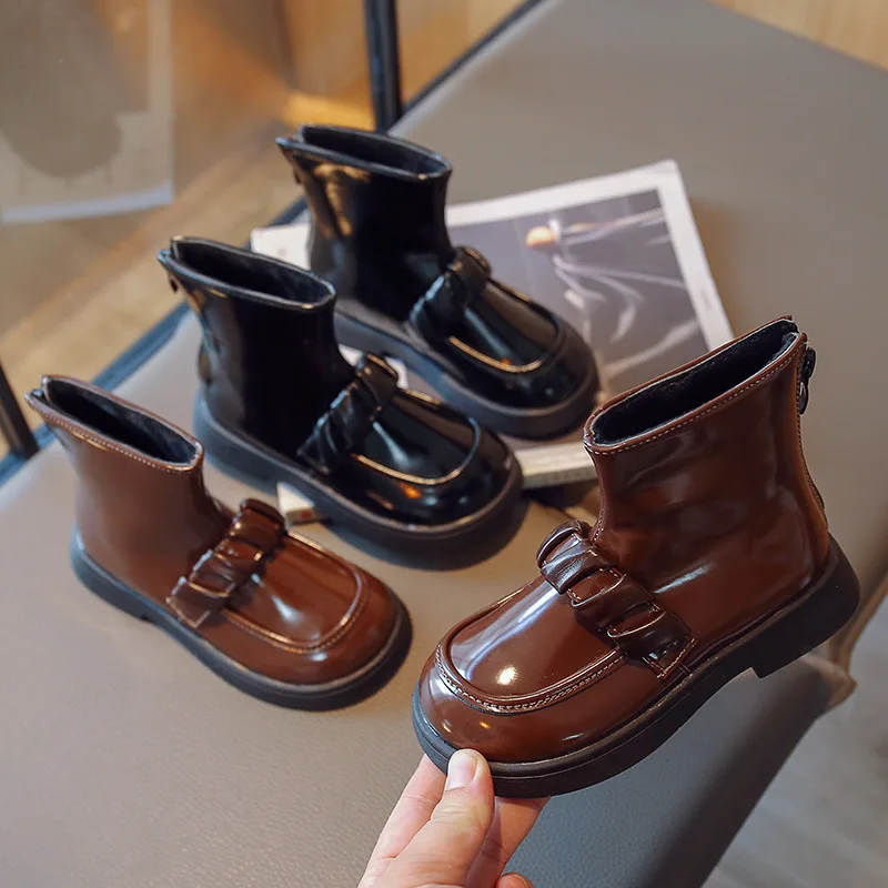 Autumn and Winter 2023 New Children's Short Boots Pleated Simple Solid Girls' Japanese Style School Boots Casual Back Zipper PU