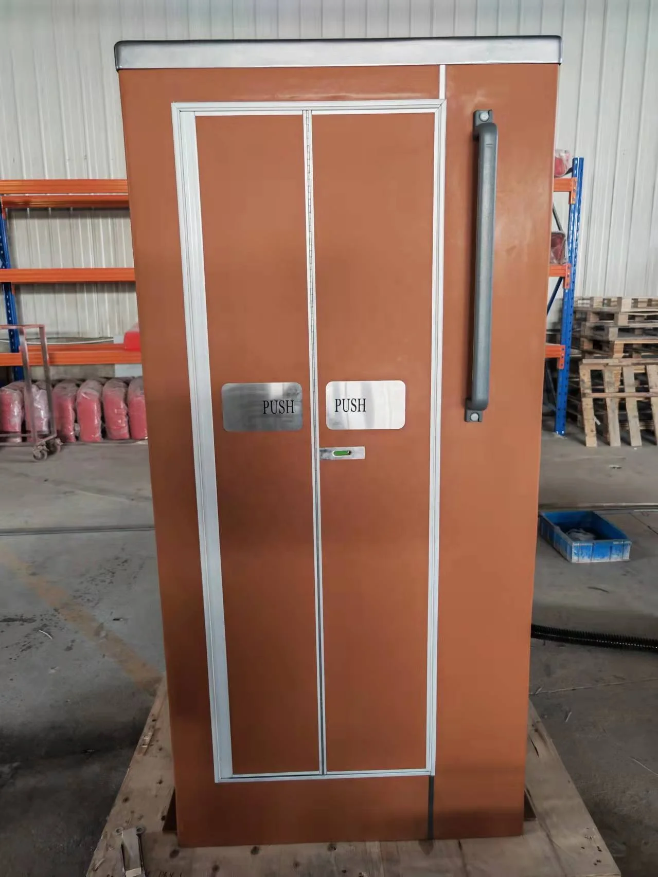 مرحاض محمول للحافلات والمدربين واليخوت