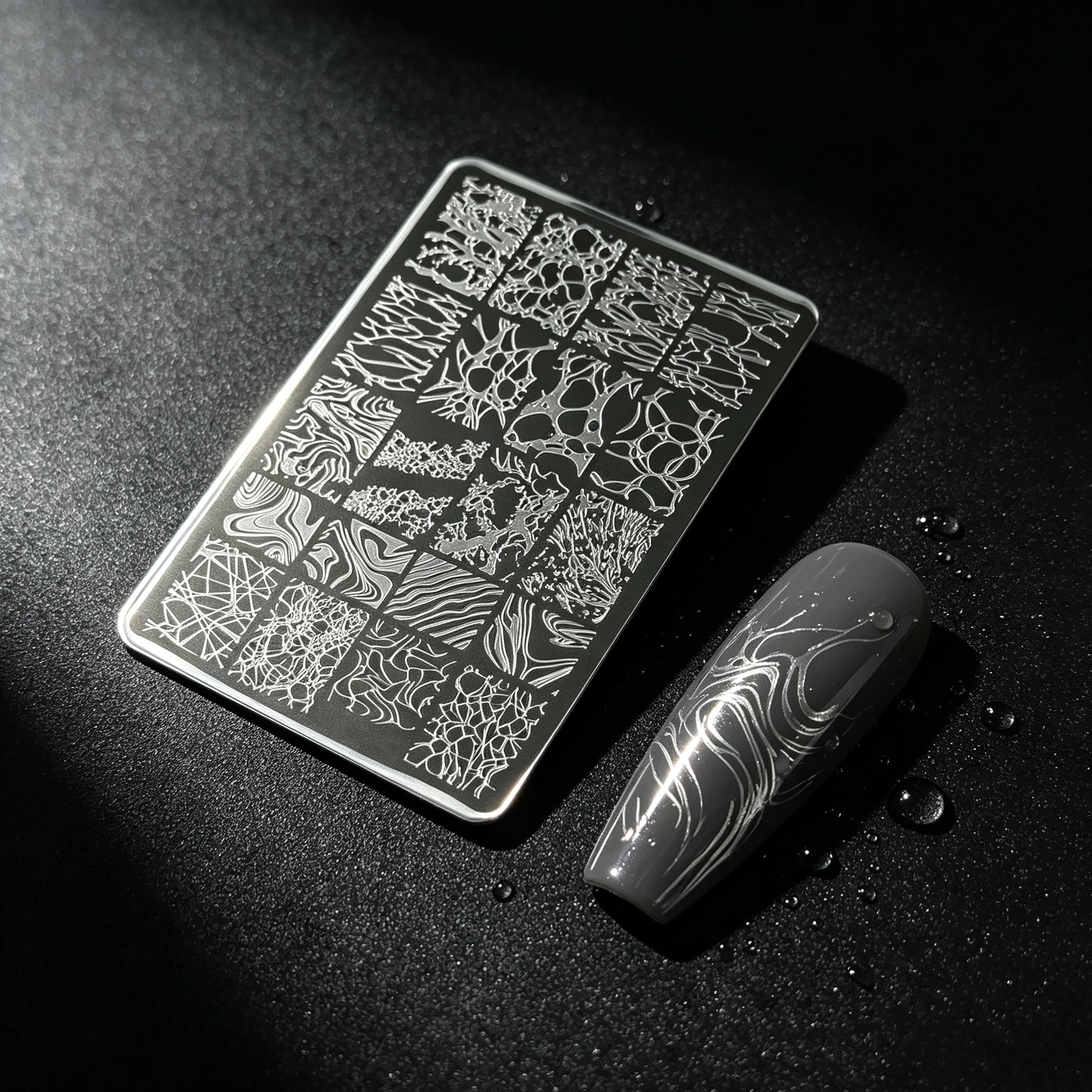 1個入り抽象的なメッシュレース波状ラインネイルイメージテンプ - Nail Art Stamping Kit のレビューと価格