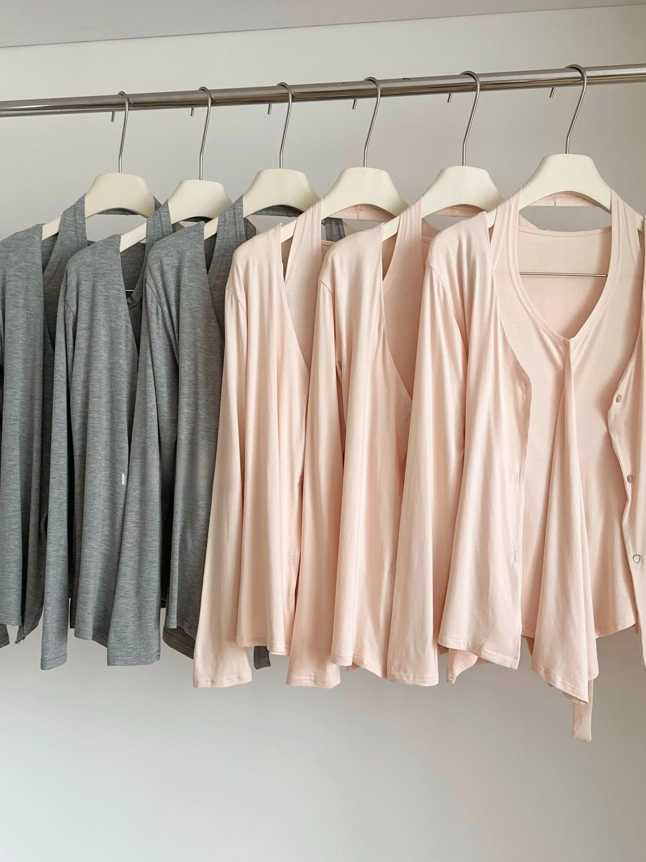 

Корейский женский модный комплект Svel Ne Hanging Top Внутренняя одежда Жилет Футболка Верхняя одежда Длинный све Открытый кардиган Пальто