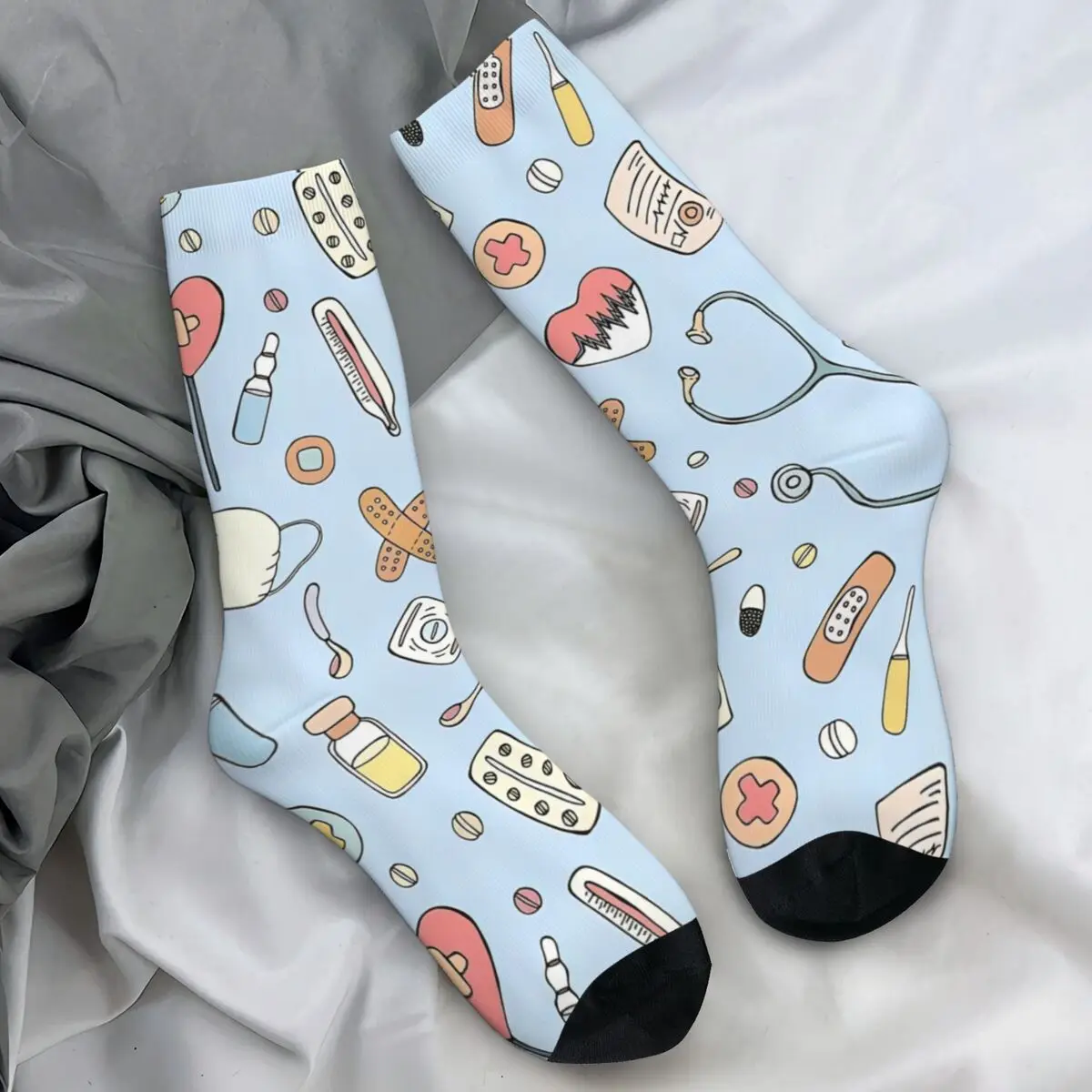 جوارب رجالية أدوات ممرضة طبية على جوارب زرقاء فاتحة للخريف جوارب كورية مريحة جرافيك خارجي مضاد للانزلاق