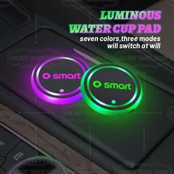 1/2PCS Smart Fortwo Forfour EQ 451 450 453 452 454 Forstars 쿠페 로드스터 엠블럼 자동차 코스터 LED 라이트 워터 컵 홀더 매트