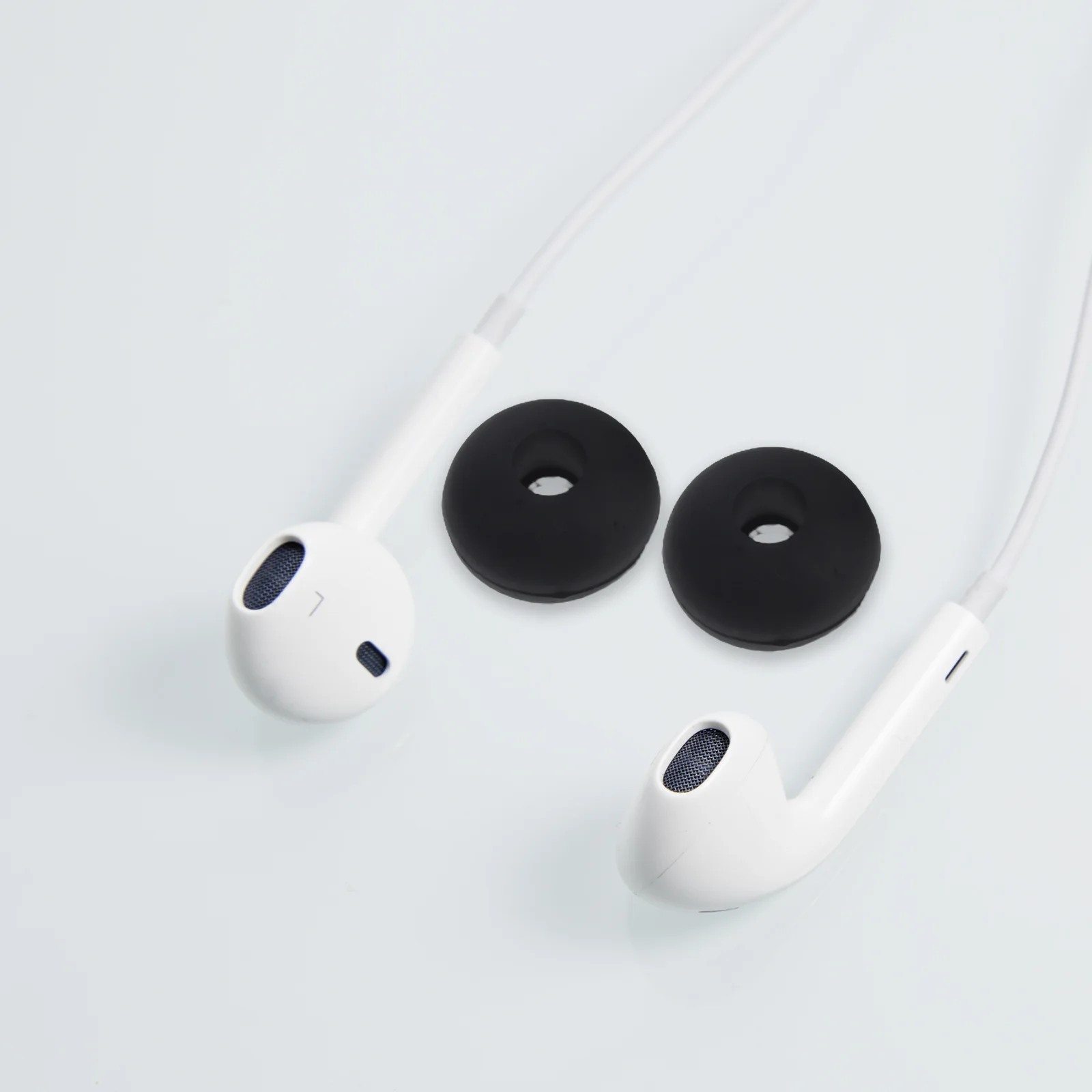 

32pcs Silicone Replacement Tips For Headphones Comfortable Noise Isolation Ear Tips Small Extra Small Soft Skin-Friendly Earbud