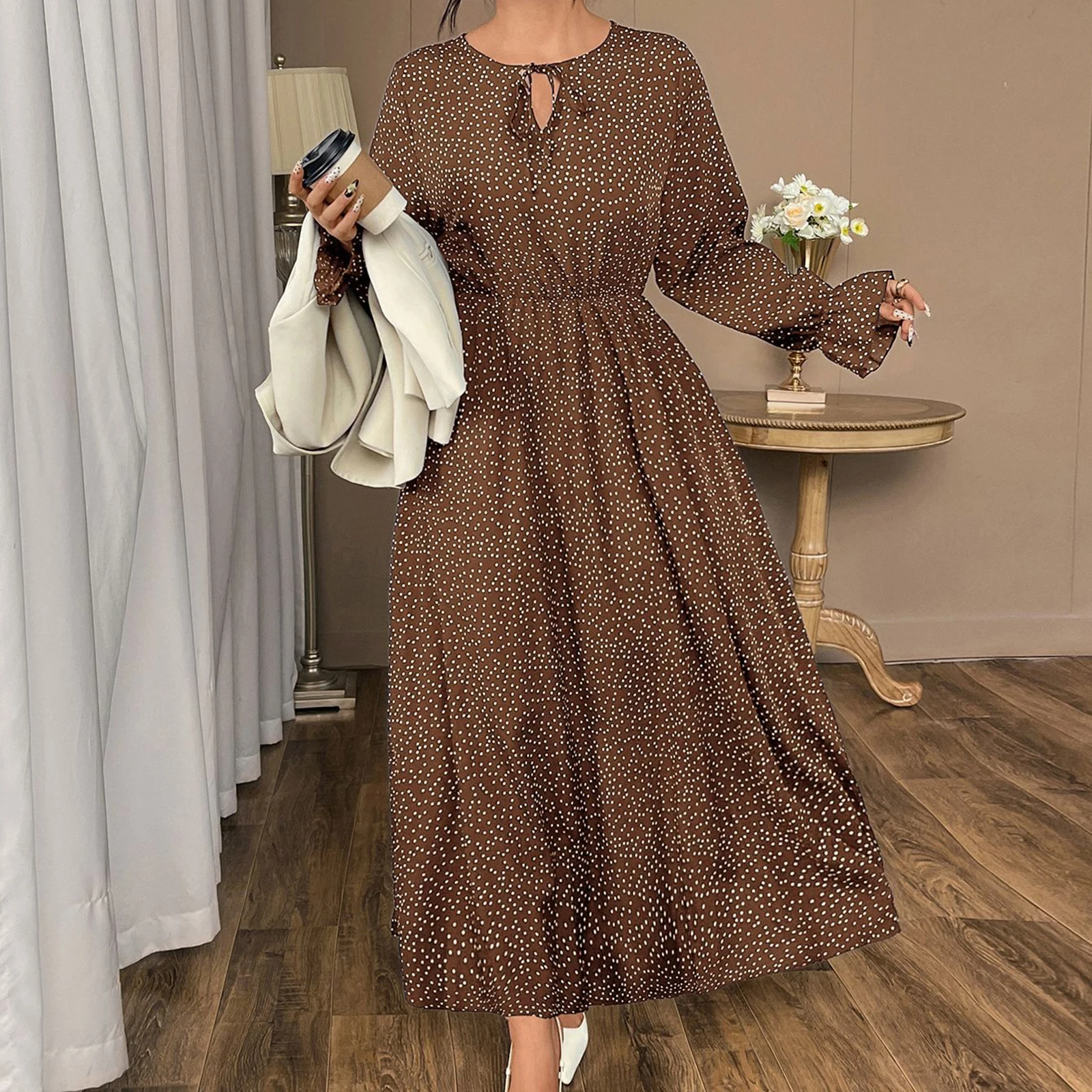 เดรสยาวพิมพ์ลายจุดเซ็กซี่แฟชั่นฤดูใบไม้ผลิปี 2026 สำหรับผู้หญิงไซส์ใหญ่ คอกลม แขนยาว ทรงเอไลน์ สไตล์ลำลอง ใส่ได้ทั้งฤดูใบไม้ร่วงและสตรีทแวร์