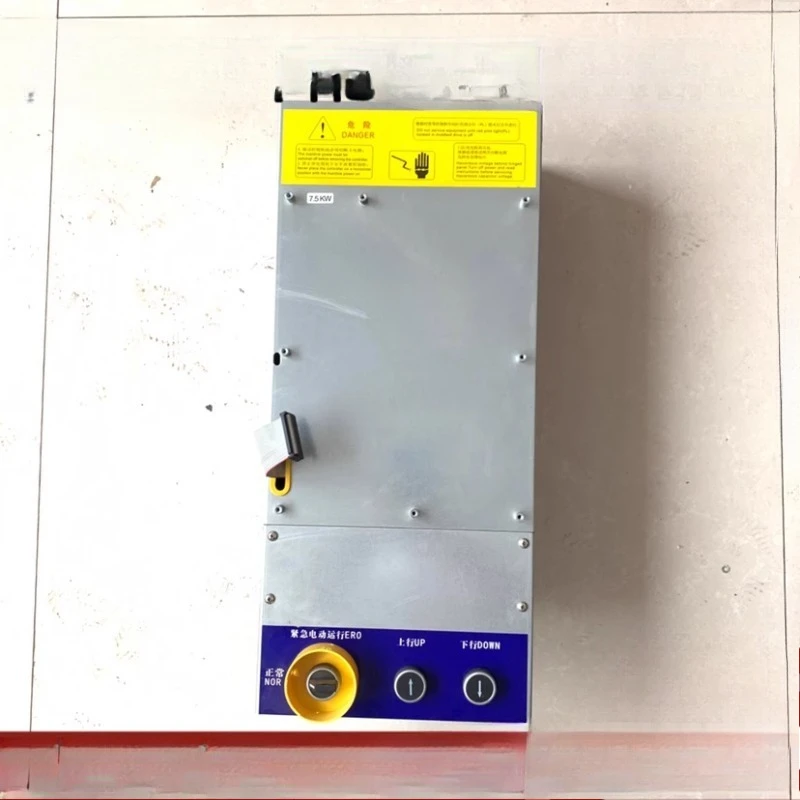 

Suitable for Elevator Integrated Inverter 7.5KW CON8005P075-4/CON8005P150