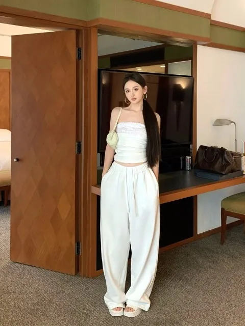 

Сексуальный ретро-комплект из блестящего топа и брюк с высокой талией и широкими штанинами, женский модный костюм-двойка, весна 2026, новинка, облегающий крой, для повседневной носки