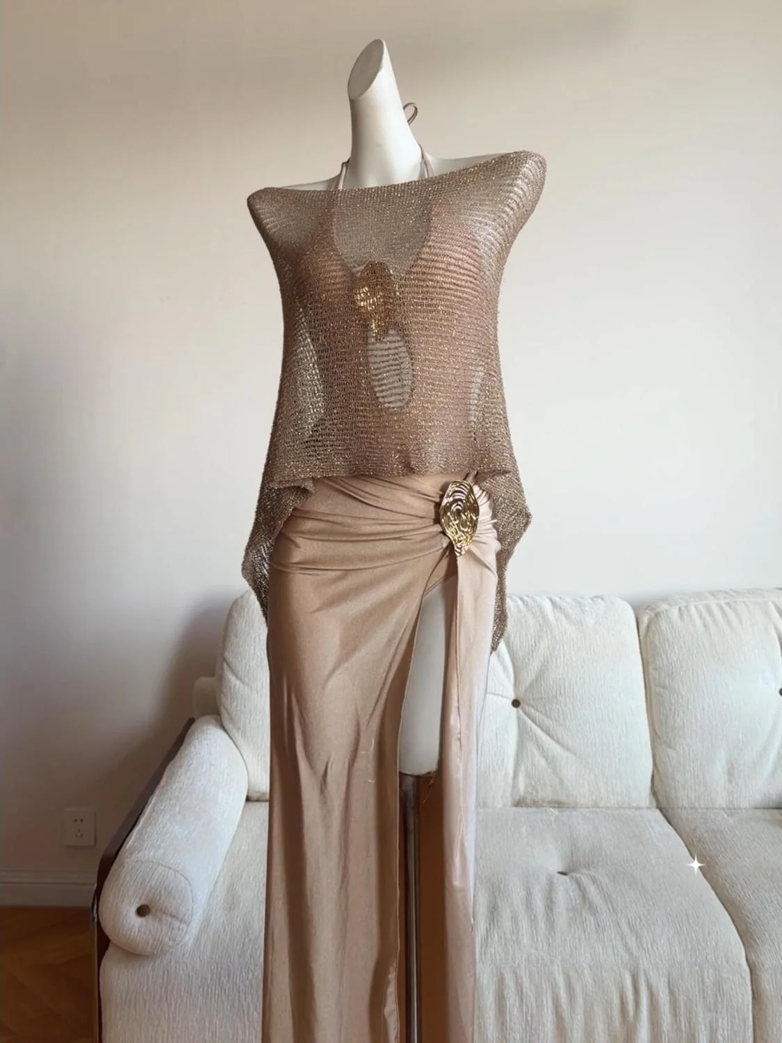 

Сексуальный купальник с глубоким V-образным вырезом цвета шампань для пляжа, отдыха на островах и термальных источников, из высококачественной нейлоновой ткани