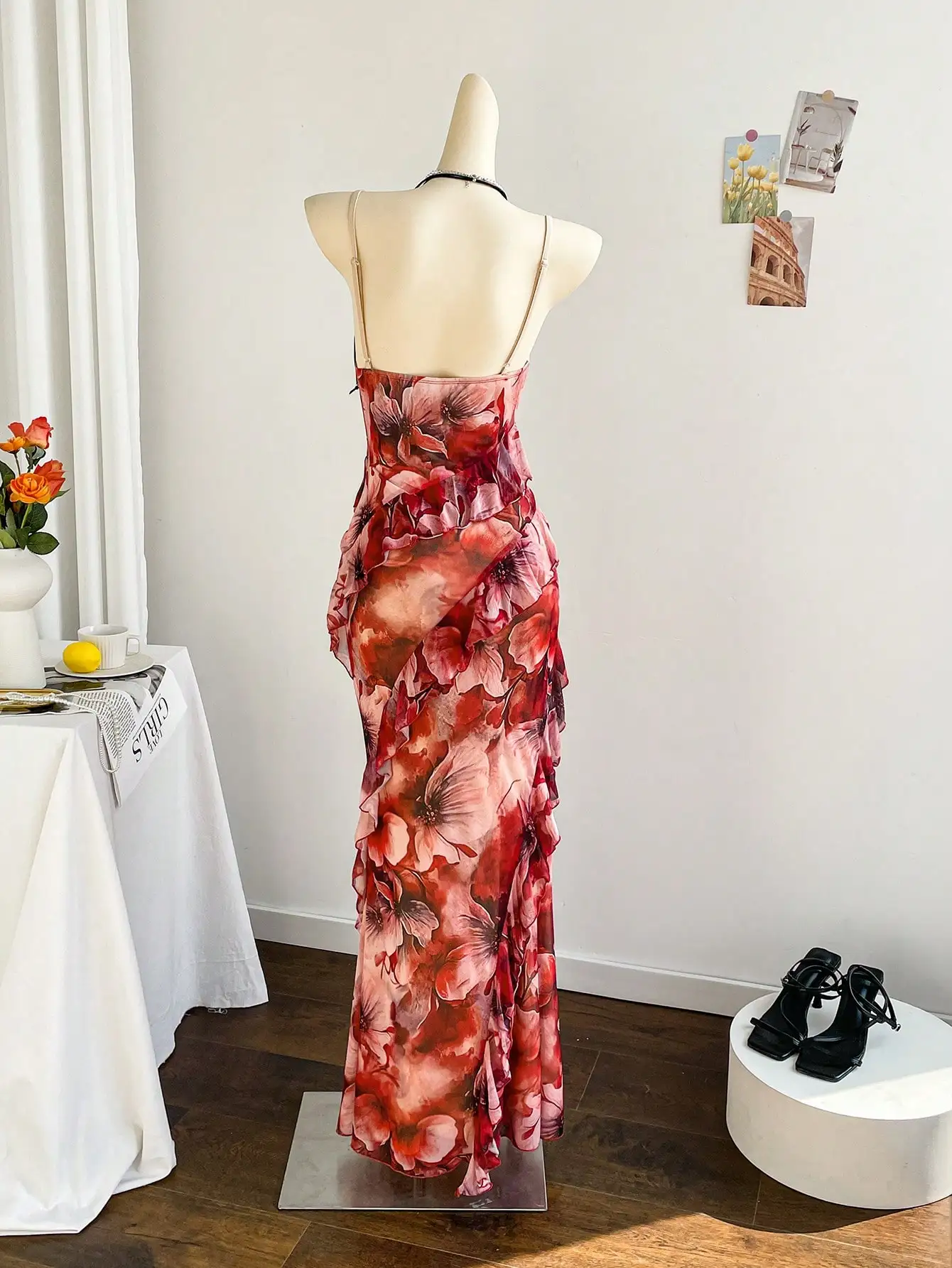 솔레아 여성용 휴가복 컬러풀 레트로 플로럴 프린트 드레이프 넥 레이어드 러플 트림 캐미 맥시 드레스