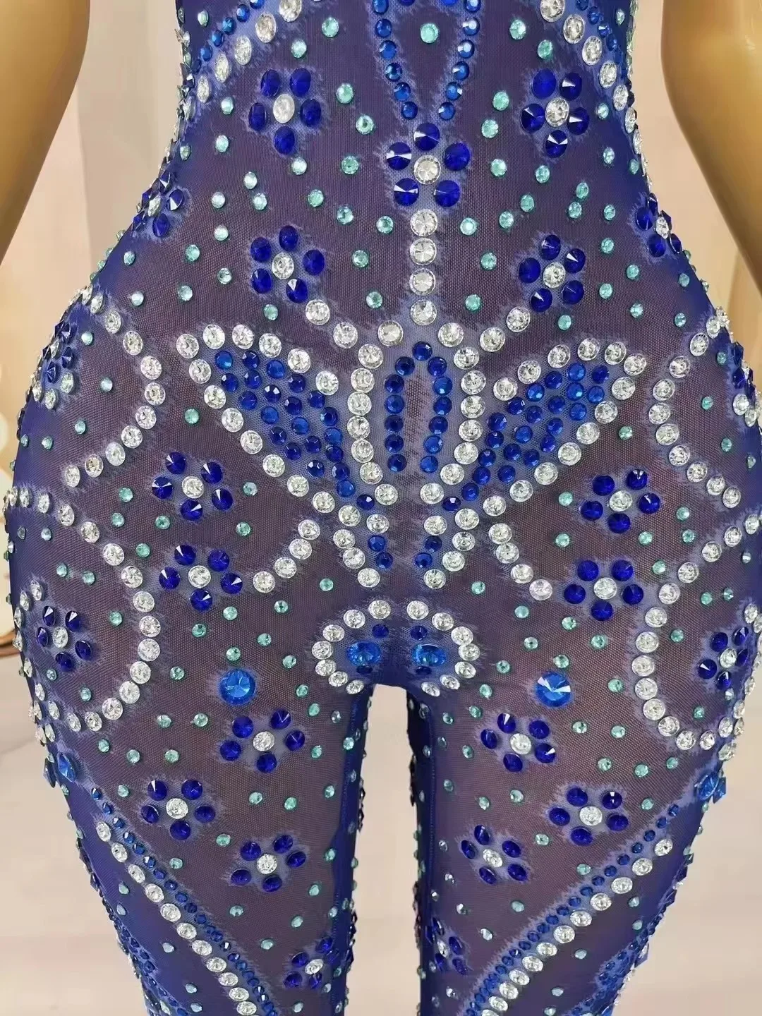 Tuta di lusso con strass blu Maglia con scollo all'americana Backless Party Nightclub Pagliaccetti sexy in cristallo trasparente Costume da ballo di scena per donna