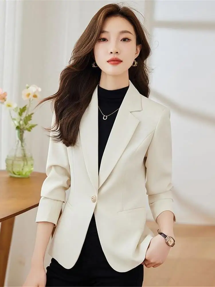 سترة نسائية سوداء بأسلوب كاجوال 2024 جديدة لفصلي الربيع والخريف أنيقة متعددة الاستخدامات بتصميم ناضج وخفيف