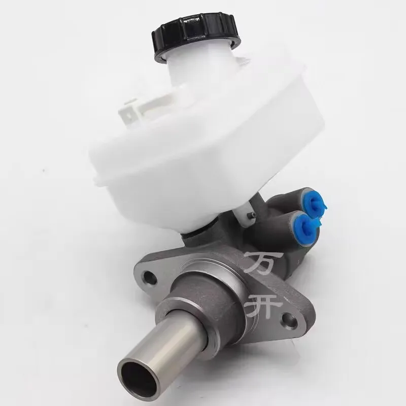SAIC MAXUS V80  Brake Master Cylinder Vacuum Booster Pump With Oil Tank  for SAIC MAXUS V80 C00094495 P03064