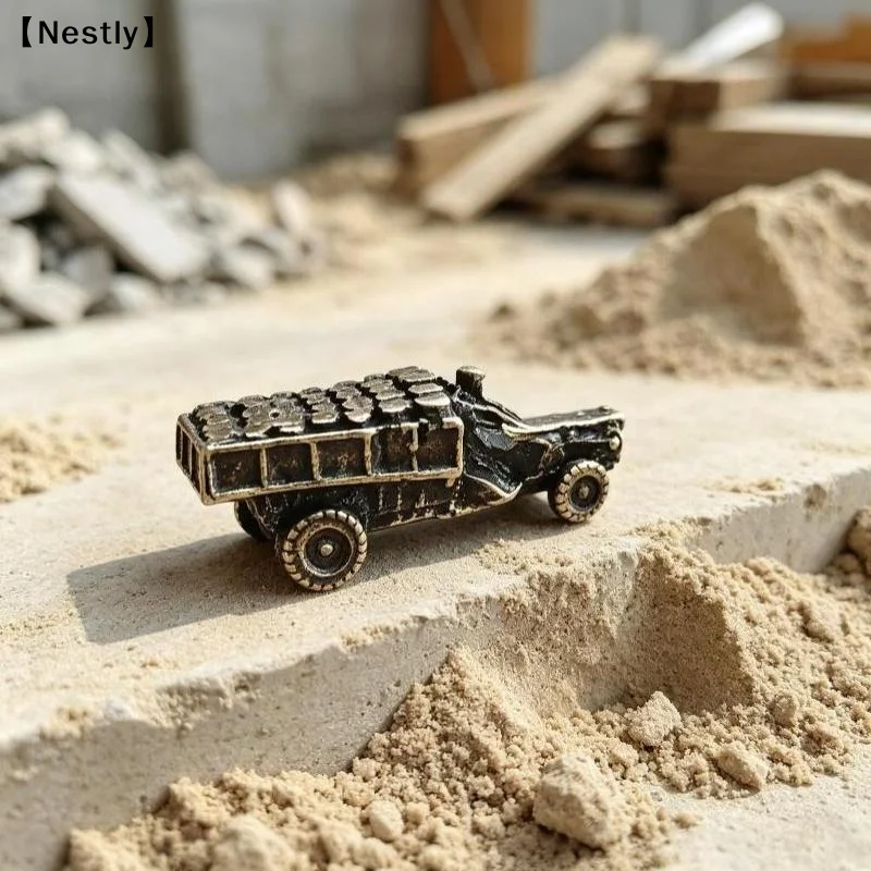 Iron Miniature Truck Retro Vintage Design Durable Build For Home Decor Collection And Gift〔Nest〕
