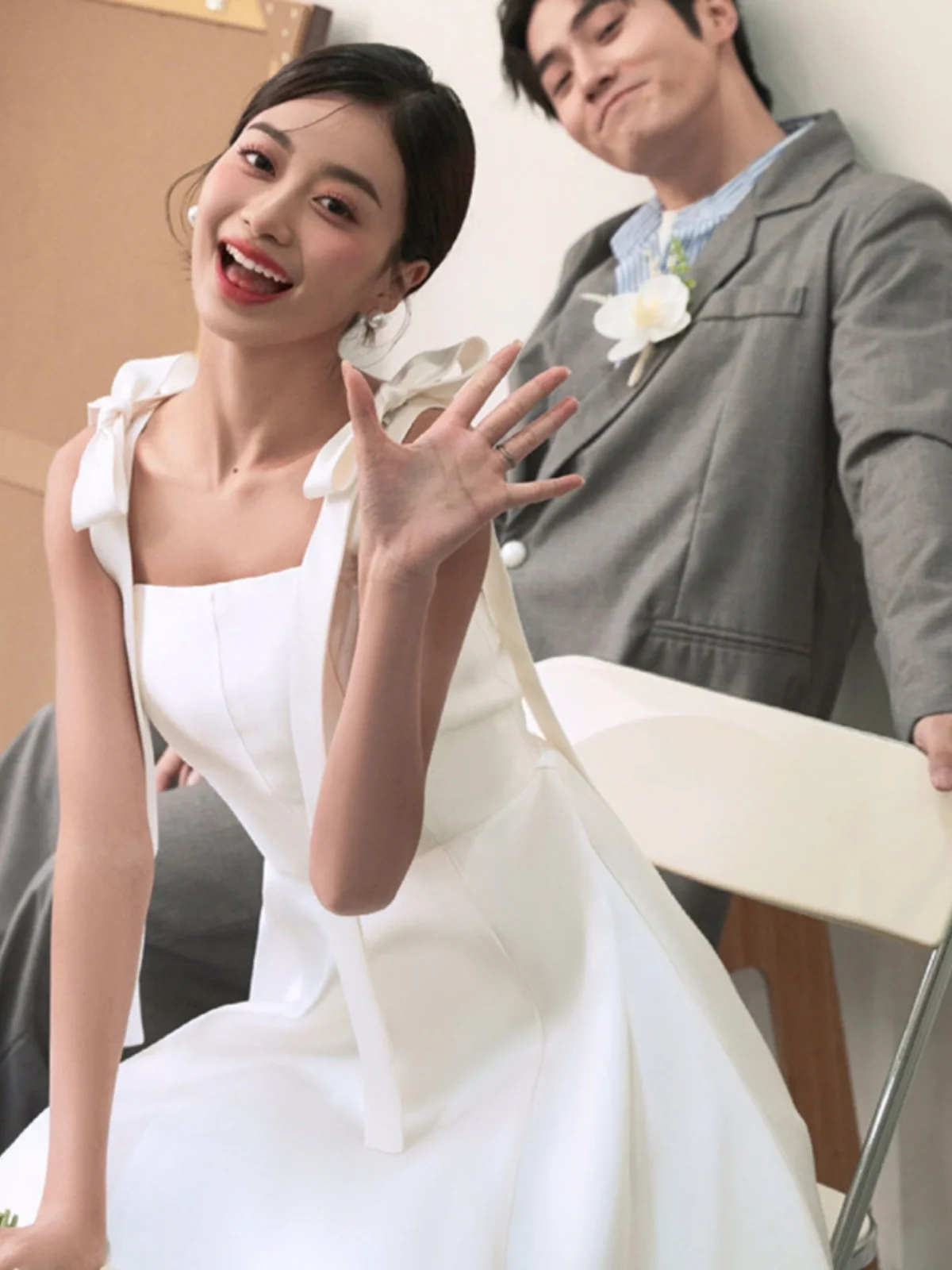 

Simplified Bridal Gown with Strap Satin Fini Engagement Par Dr Casual Wear A-Line Skirt mid Waist Soft Fabric