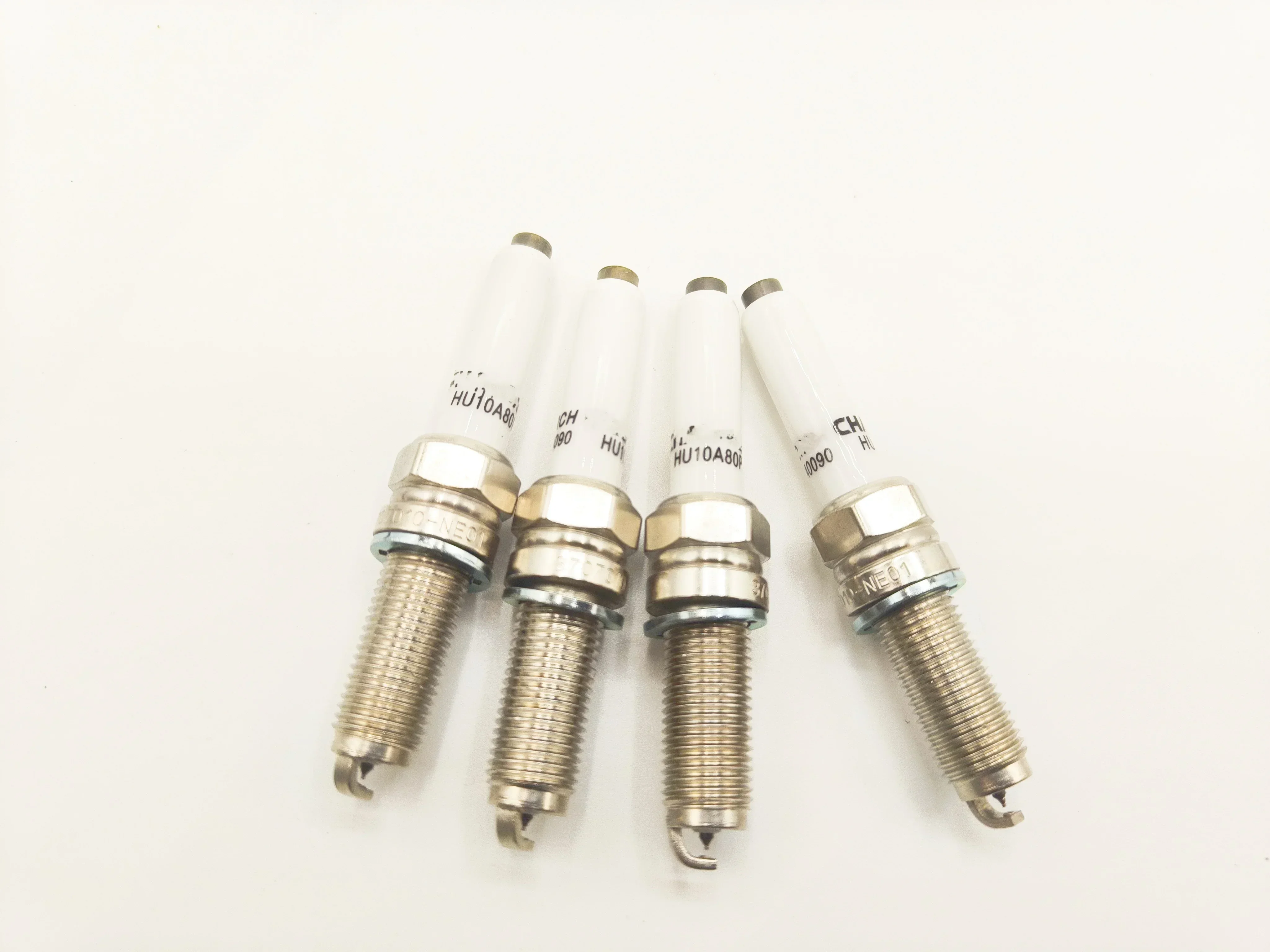 4pcs/set Spark Plug 3707010-NE01 For CHANGAN UNI-T 1.5T CS35 PLUS /2018 EADO /EADO PLUS 1.4T CS55PLUS 1.5T  NE14T003-0200