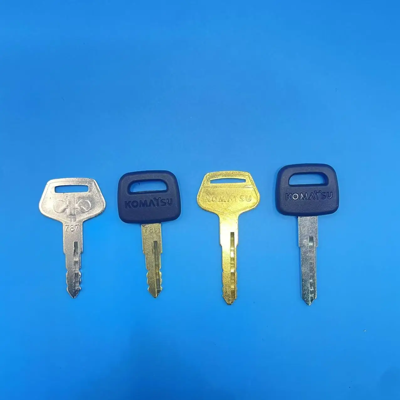 For Komatsu Key For PC60/120/130/200/210/220/300/360-6-7-8 Excavator Accessories