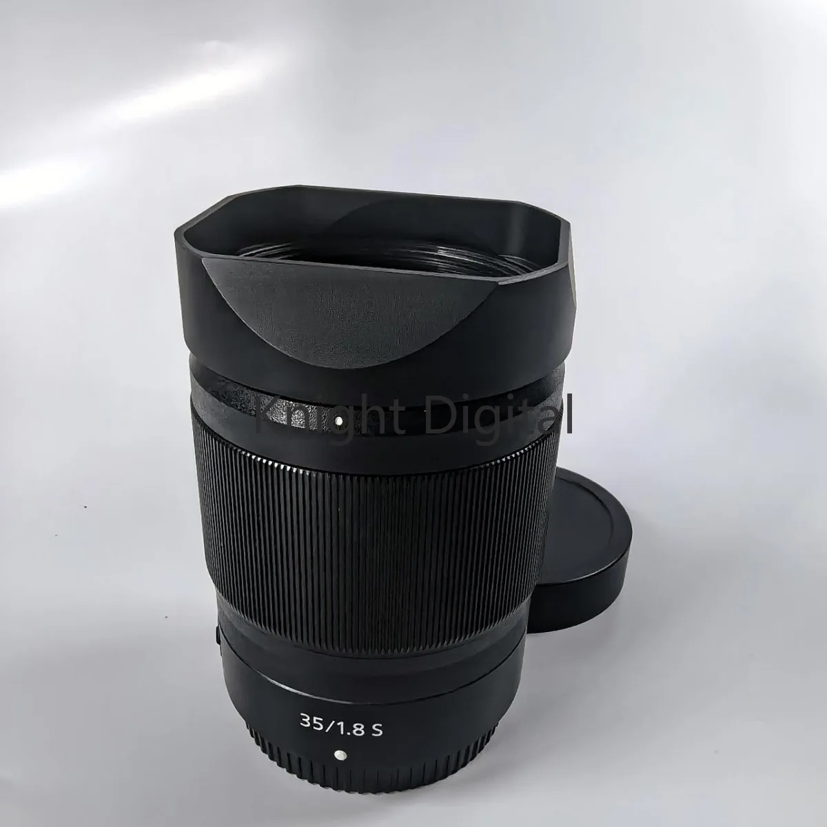 Capa de lente de metal quadrada de liga de alumínio com tampa de metal grátis para Nikon NIKKOR Z35 1.8S Z-Mount Câmera Fotografia Acessórios