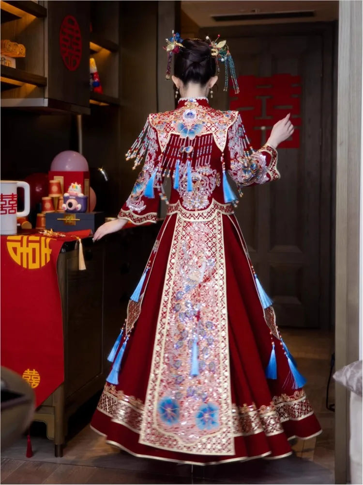 New velvet wedding dress luxurious for brides figure-hugging in Chinese style