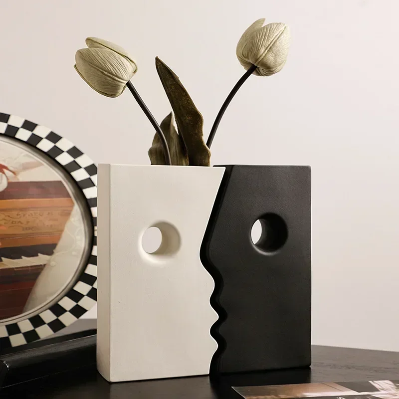 

boyou2Pcs/Set Ceramic Vases Abstract Face Figurines Office Bookshelf Desk Decoration Interior Nordic Modern Living Room Decor