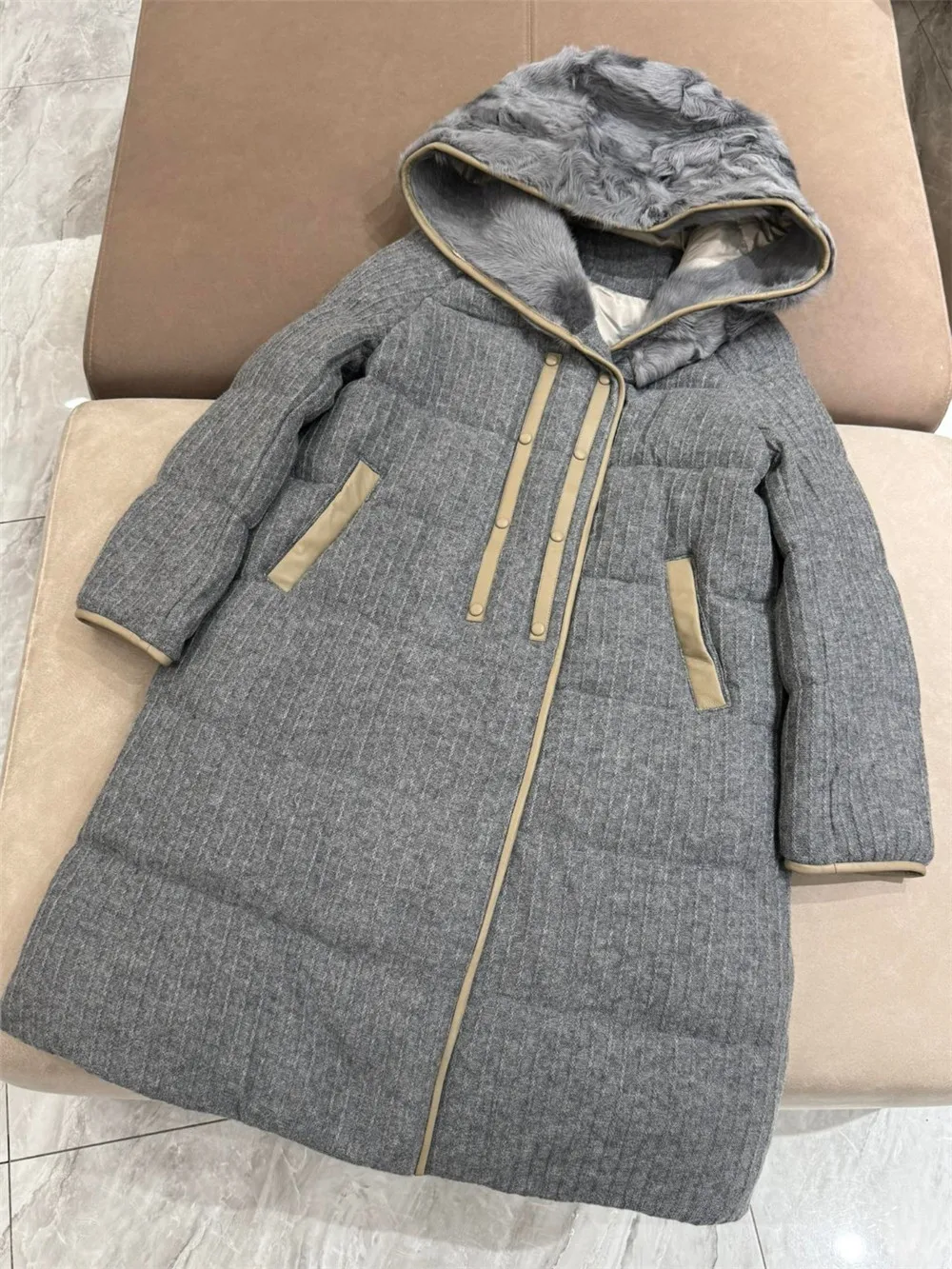 High-Quality Women\'s Hooded Goose Down Jacket Cashmere Knitted Fabric Warm Imported Lamb Wool Long Coat