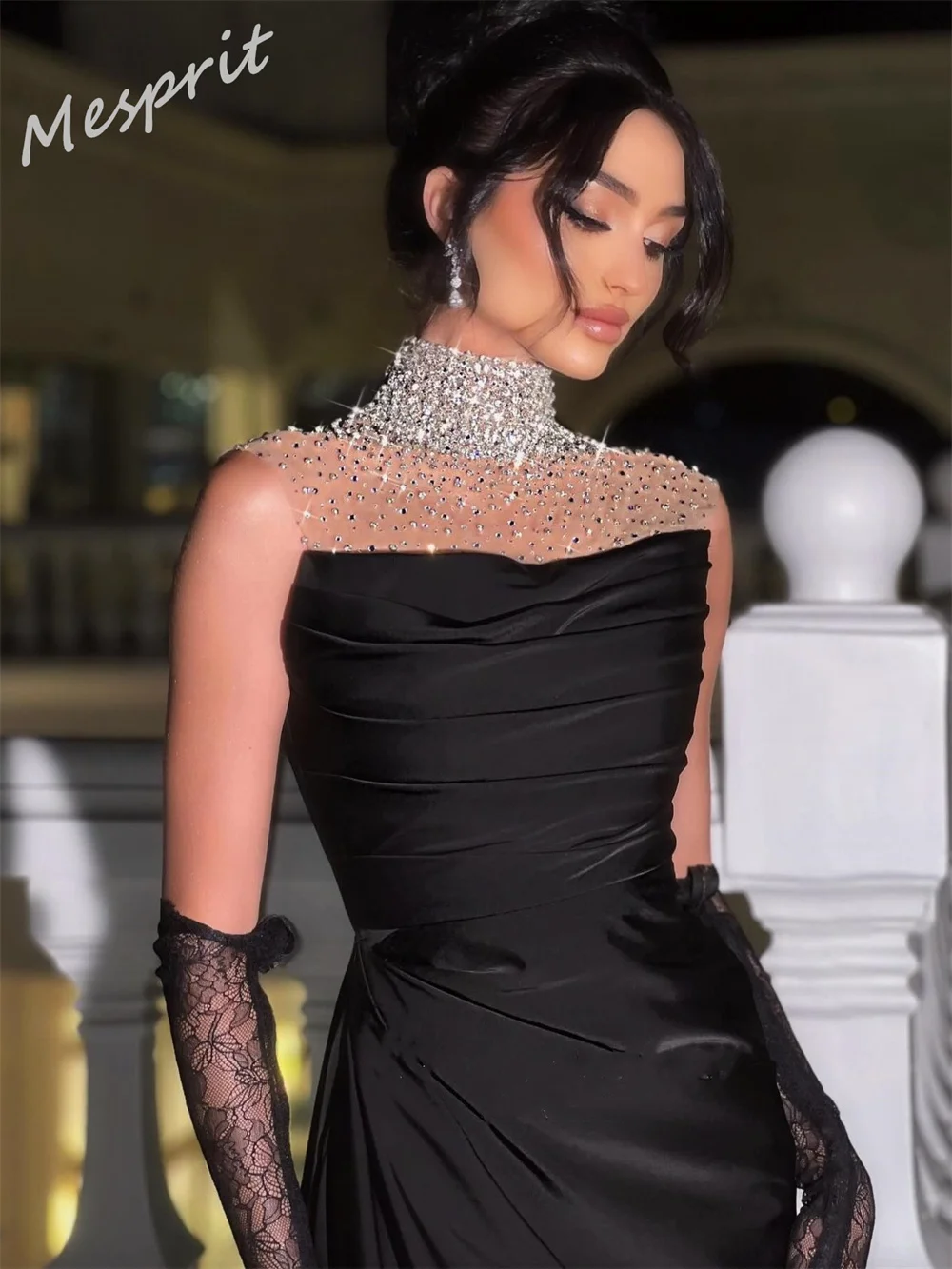 Maßgeschneiderte elegante hohe Kragen Trompete Sweep/Pinsel Abend Strass drapiert S Saudi-Arabien es