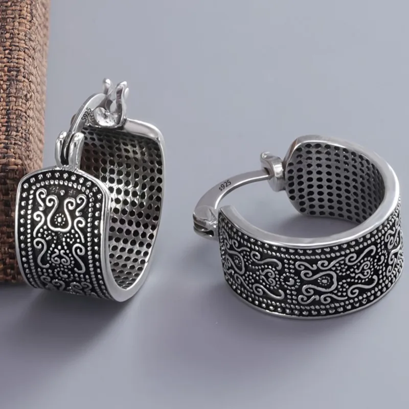 Fashionable Simple Retro Earrings for Women Textured Flower Earrings Anti-allergy Accessories Personalized Creativity Jewelry