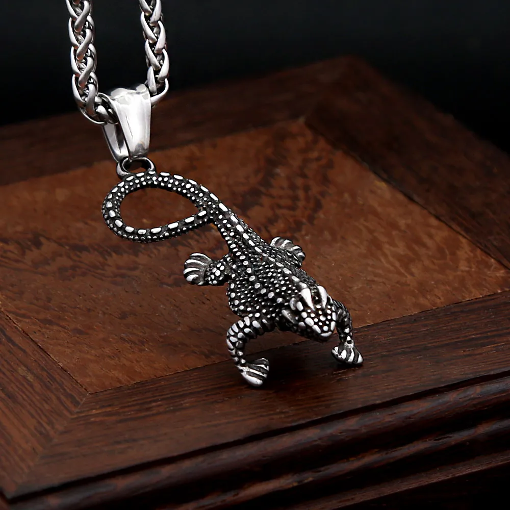 Vintage 3D Lizard Stainless Steel Pendant Necklace Punk Gothic Reptile Animal Amulet Fashion Jewerly For Men And Women