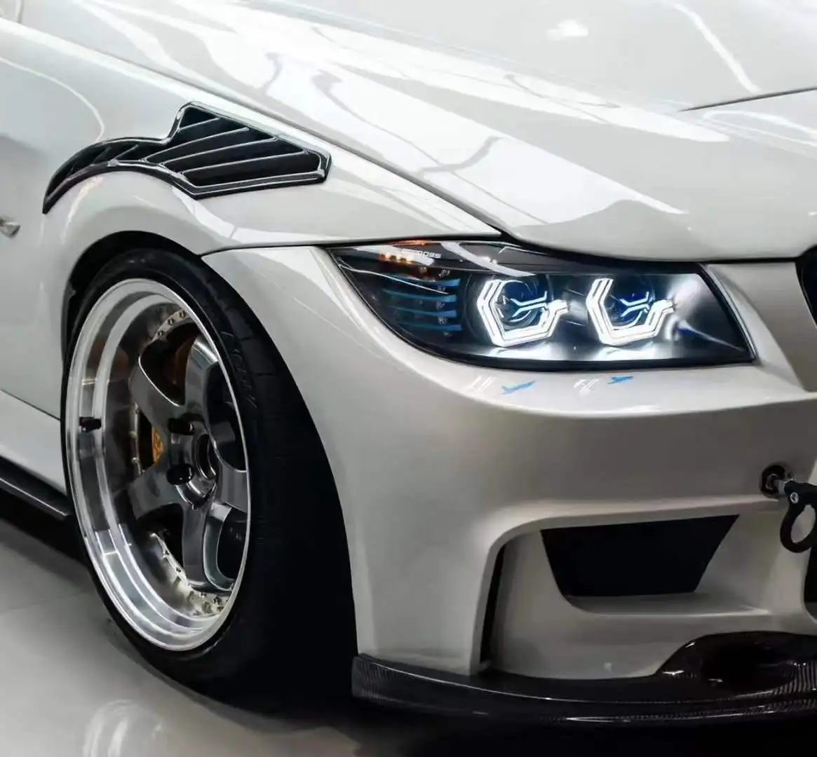 O estilo GT4 frontal de fibra de carbono completo aplicável aos modelos BMW Série 3 E92/E93 M3 2009 - 2013 personalizados