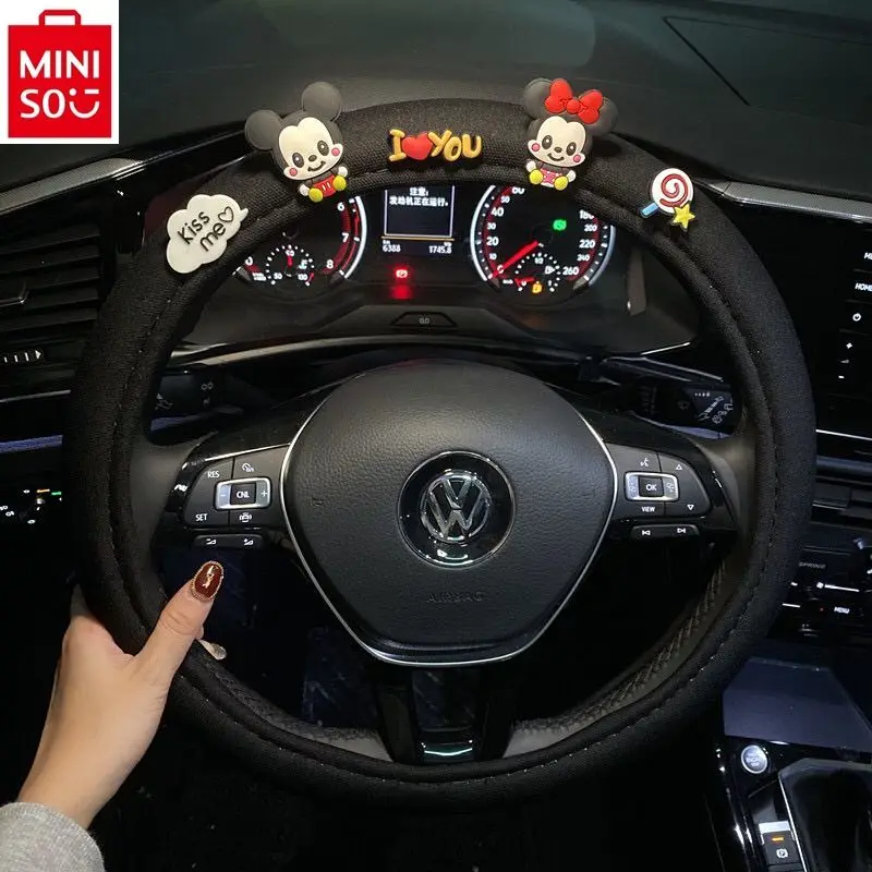 

MINISO Disney Car Steering Wheel Cover Four Seasons Universal Female Cartoon Creative Anti slip Sweat Absorbing handlebar cover