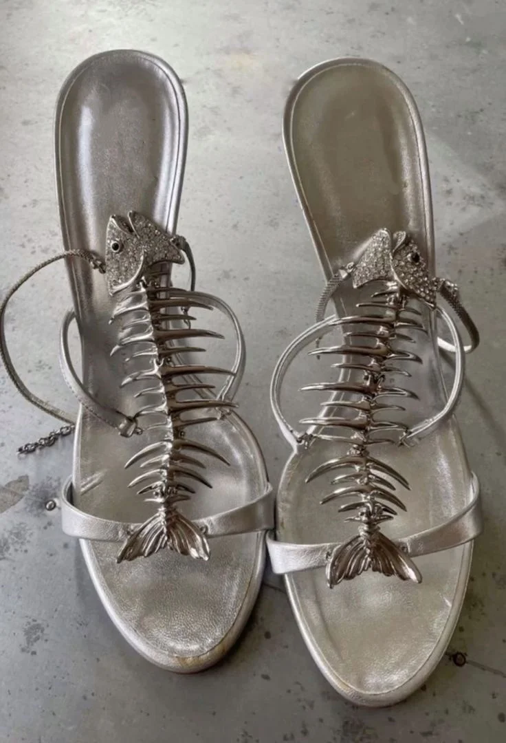 Thumbnail 3 - #2 Fish Toe Sandals Comparison Guide