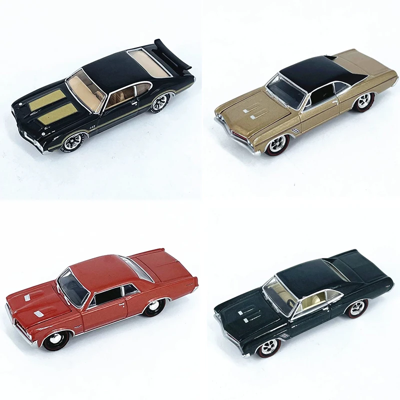 

JL 1:64 Scale 1967 Gold Mist Metallic with Matt Black Diecast Model Car Limited Collection Ornaments Toy Gift
