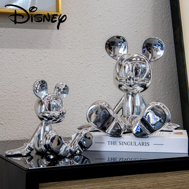 Disney Simple Modern Mickey Mouse Sculpture Children's Room Cartoon Figure Doll Decoration TV Cabinet Desktop Decoration Crafts