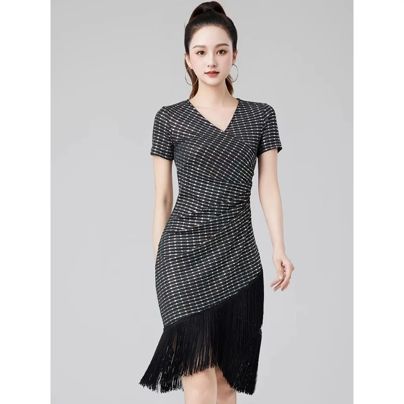 

Одежда для латинских танцев, платье с кисточками и блестками, тренировочная одежда, женская летняя новая одежда для танцев с v-образным вырезом, одежда для выступлений