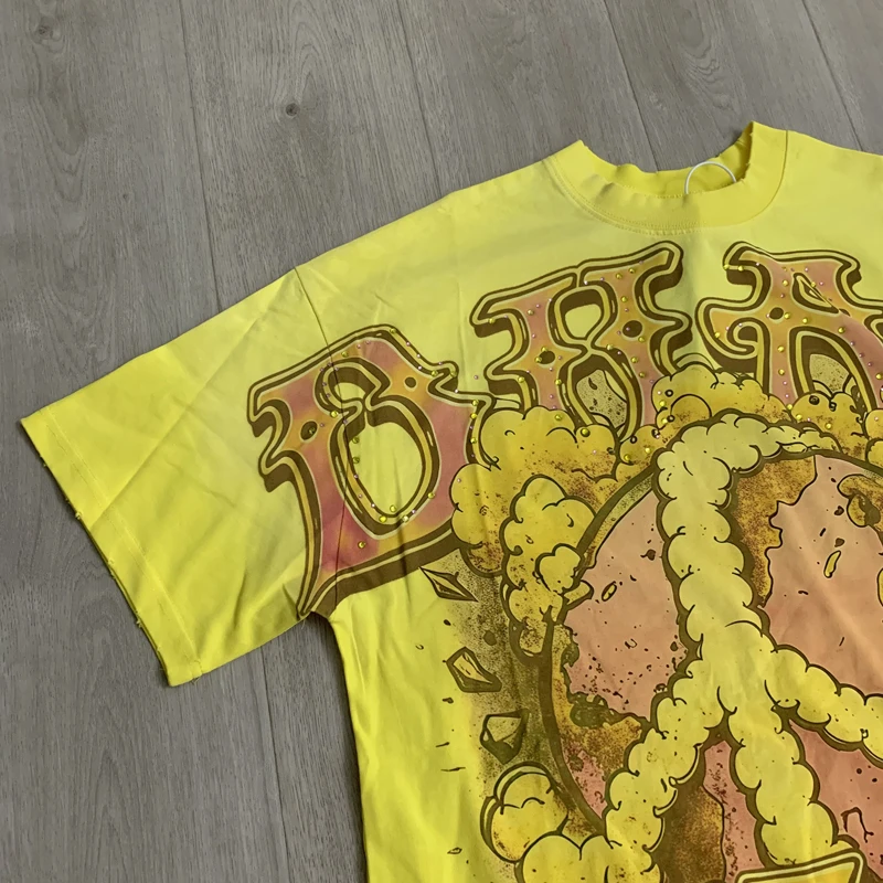 Summer DUAA Tshirts Vintage Distressed Hole Earth Print Yellow Short Sleeve Rhinestone Letter Cotton Tops Men Women Streetwear