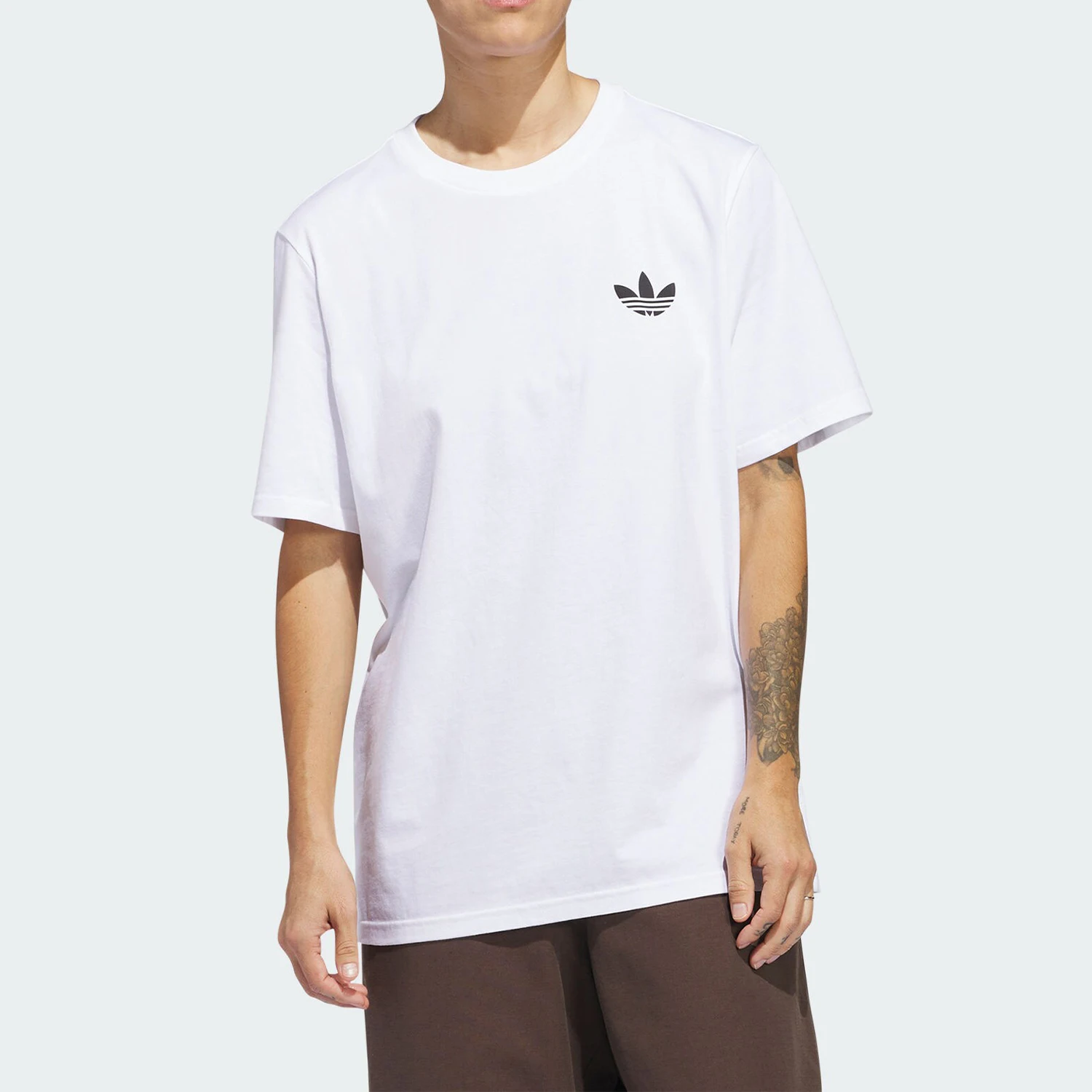 

Мужская простая спортивная футболка свободного покроя Adidas Originals IS2661