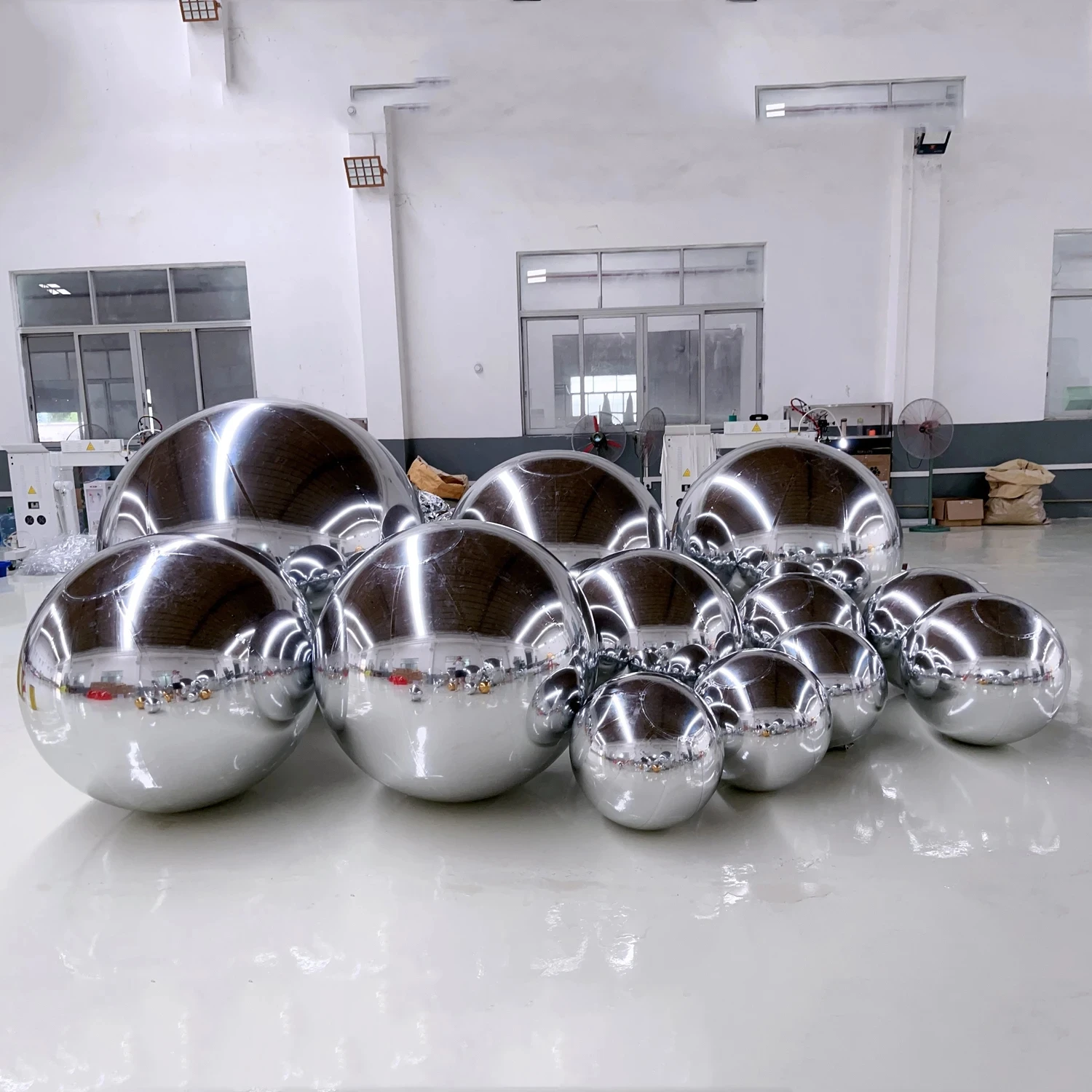 インフレータブルシルバーミラーボールセット,再利用可能な巨大な球,密封された大きな光沢のあるボール,結婚披露宴の装飾